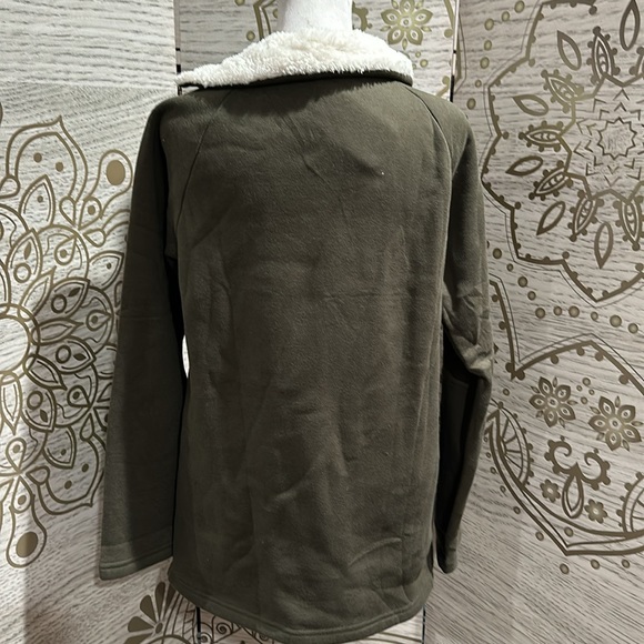 Oh Snap Sweatshirt - Picture 3 of 4